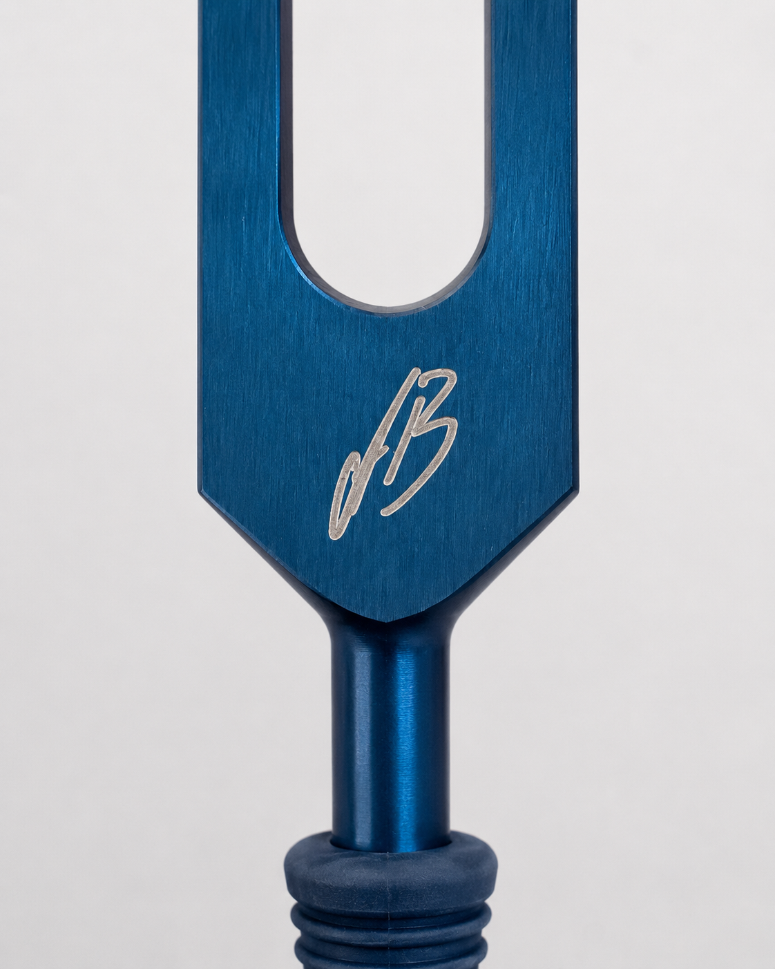 40 Hz Lightdesign Stimmgabel mit Gewicht (bekannt als Gamma Frequenz) mit blauem Griff